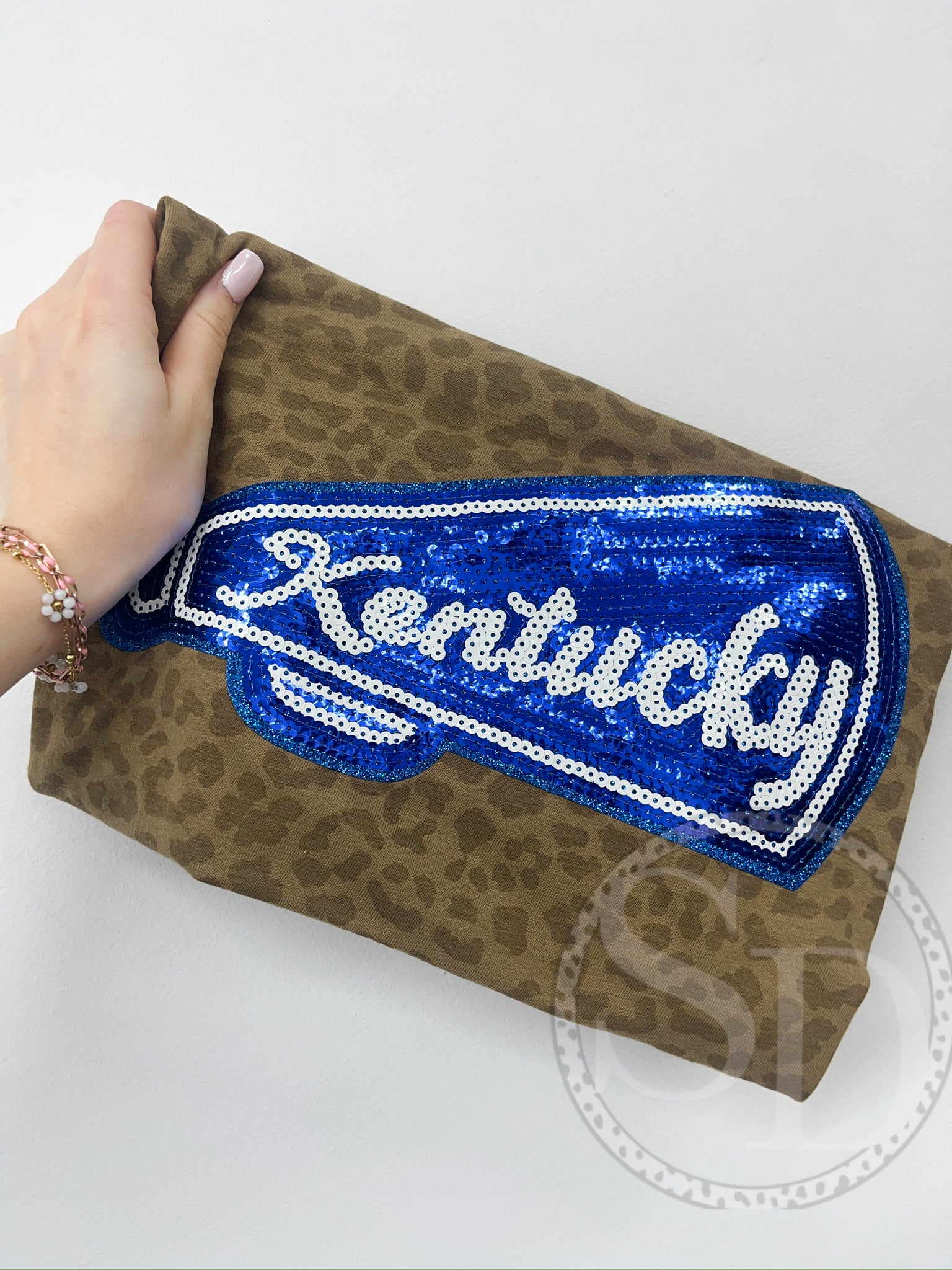 Brown leopard sequin megaphone tee
