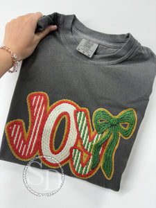 JOY faux yarn Comfort Colors tee