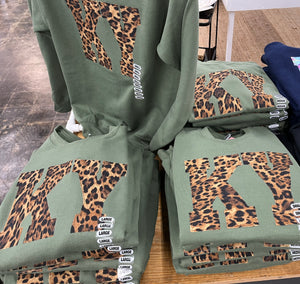 Army Green Leopard  Appliqué Fleece Pullover